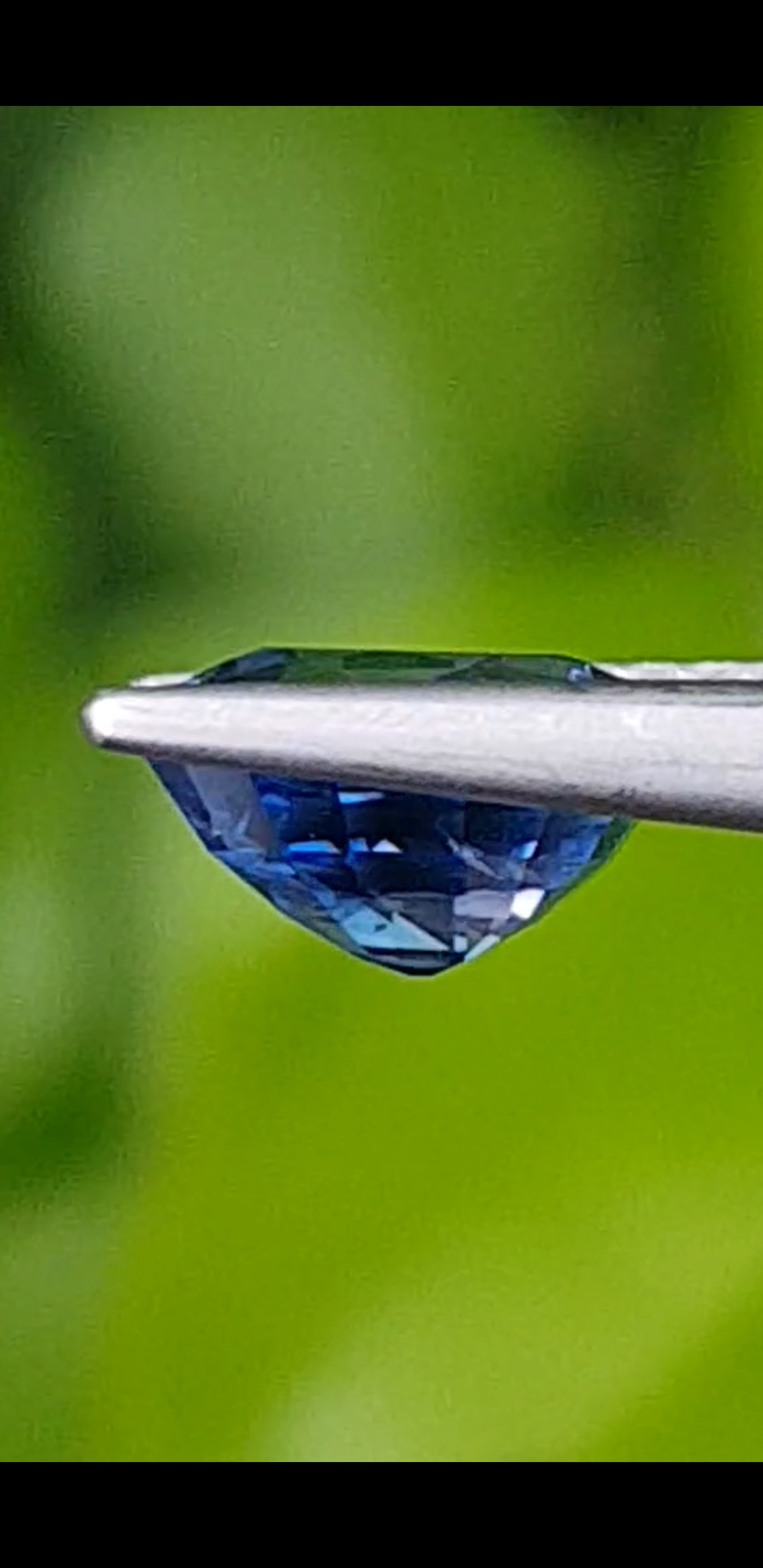 พลอย ไพลิน blue sapphire ซีลอน Ceylon 1.55 กะรัต (Cts.) VVS เผาเก่า พลอยแท้ อัญมณีมงคลประจําวันเกิด เครื่องประดับพลอยอออออ