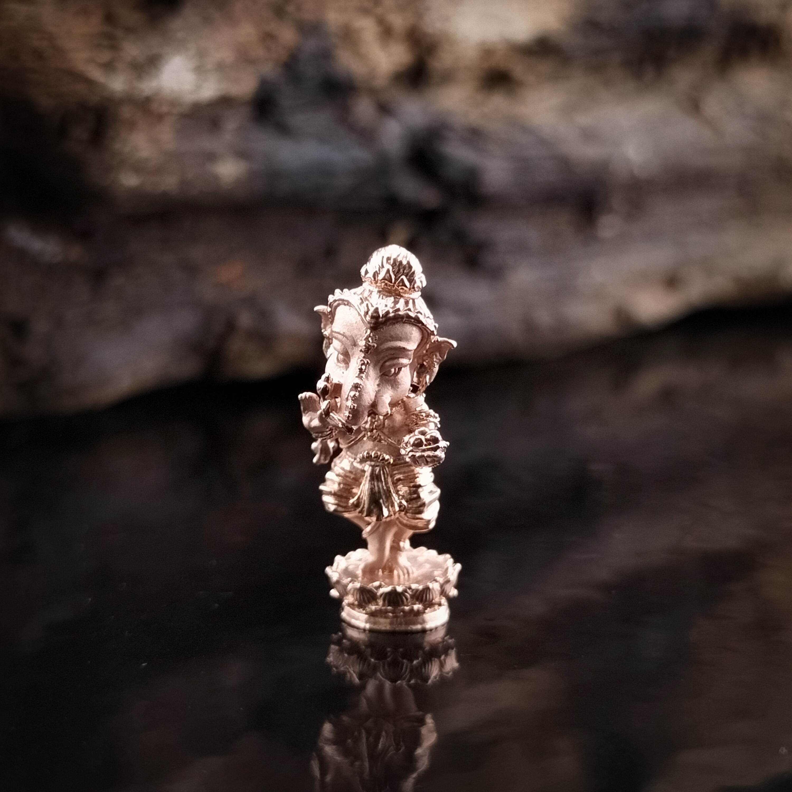 พระพิฆเนศน้อย คเณศนาฏย รหัส 7.4 เนื้อบรอนซ์ชุบพิงค์โกลด์