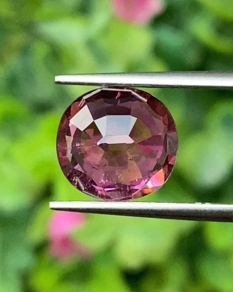 พลอย ชมพู พิ้งค์ ทัวร์มารีน (Pink Tourmaline) 3.94 กะรัต (Cts.) อัญมณีมงคลประจําวันเกิด เครื่องประดับพลอย