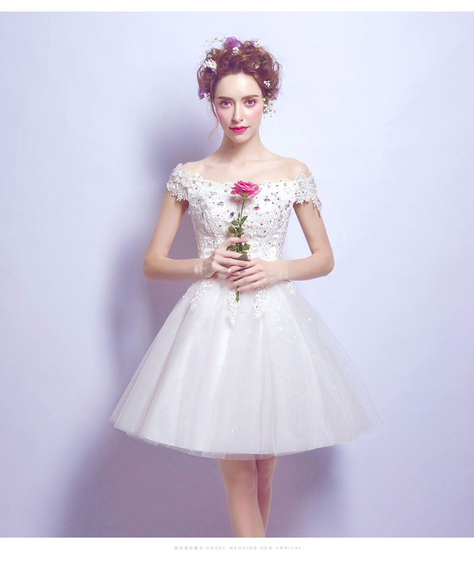 Pre-order ชุดแฟนซี ชุดเจ้าสาว ชุดราตรีสั้น สีขาว ไหล่ปาด ผ้าลูกไม้ แต่งคริสตัล ปักเลื่อมช่วงอก เชือกผูกหลัง