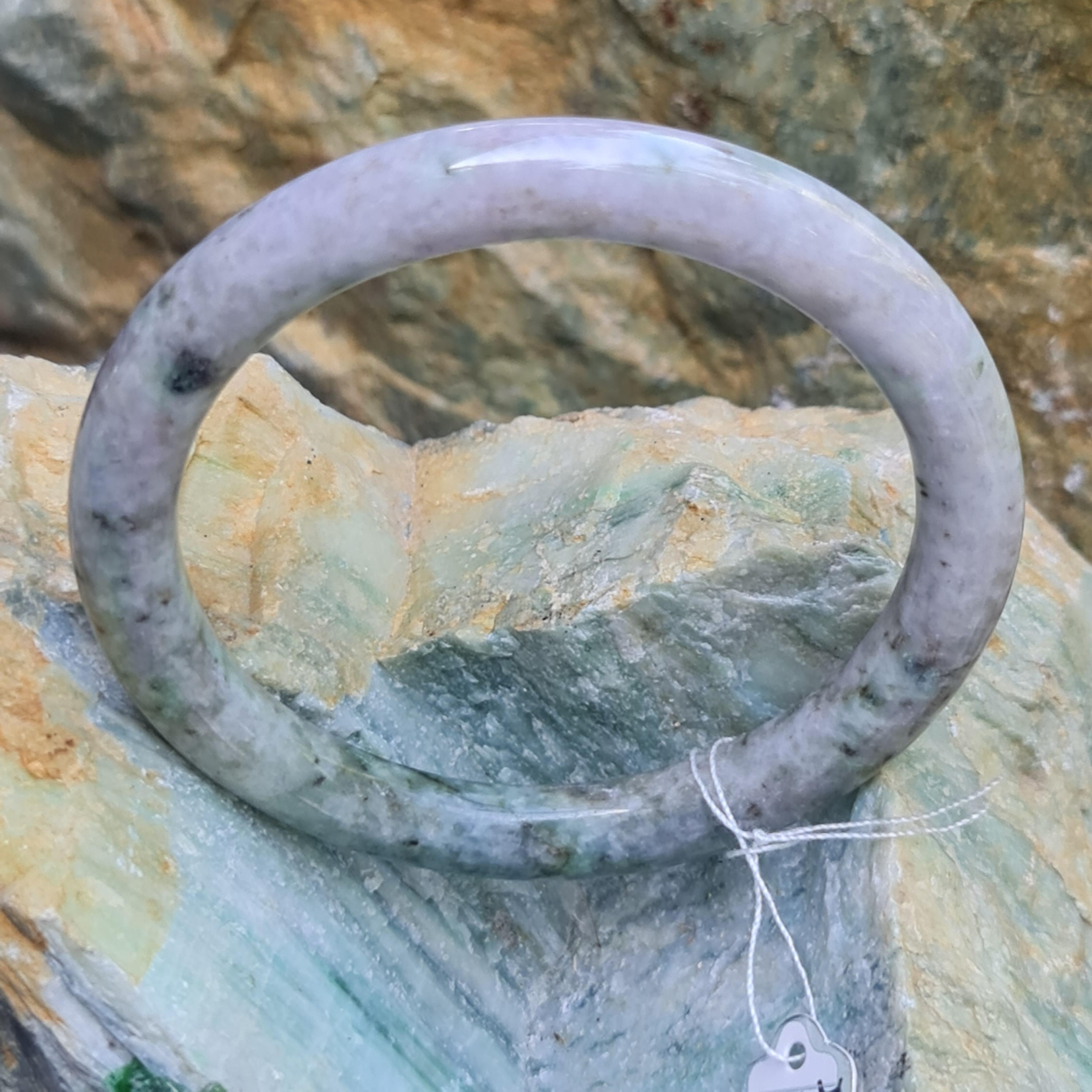 JB6711179 หยก พม่า แท้ Jade กำไลหยก 58.2 มม. (Jadeite bracelet) พม่า (Myanmar)