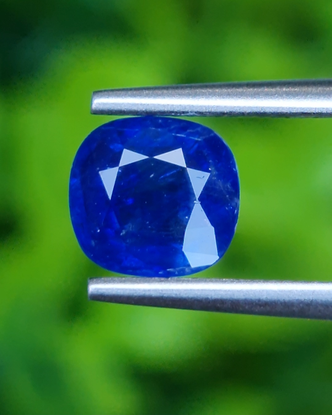 พลอย ไพลิน blue sapphire 1.42 กะรัต (Cts.) พลอยแท้ อัญมณีมงคลประจําวันเกิด เครื่องประดับพลอย