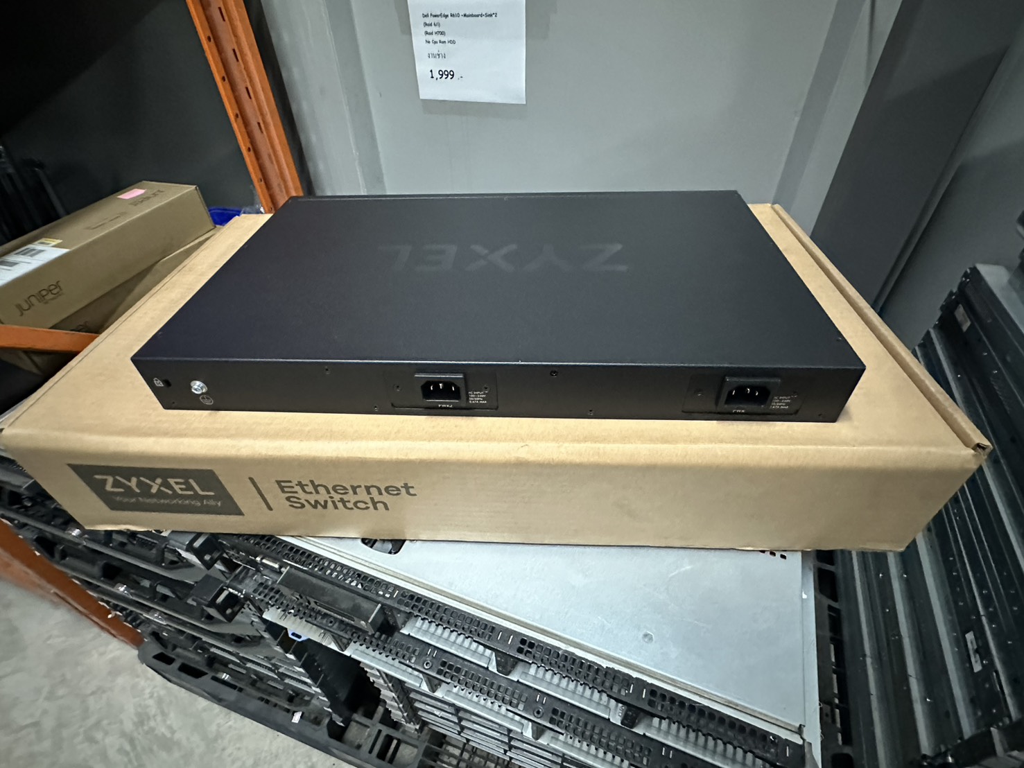 Switch ZYXEL รุ่น ZXL-XGS4600-32F 28-port GbE L3 Aggregation Switch with 4 SFP+ Uplink