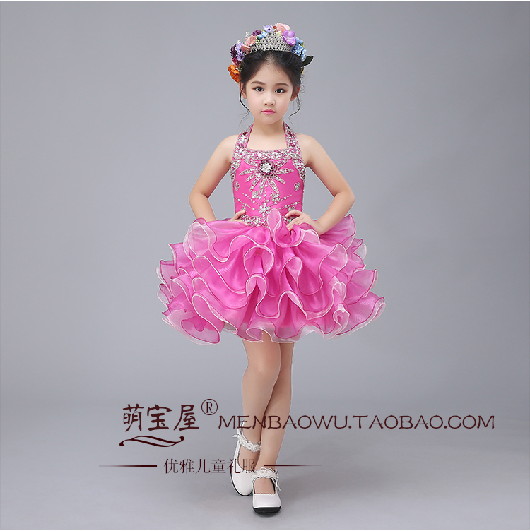 Pre-order ชุดแฟนซี ชุดแสดง ชุดกระโปรง แบบคล้องคอ แต่งเพชรช่วงอก กระโปรงผ้าแก้ว เป็นชั้น ๆ ฟูฟ่อง