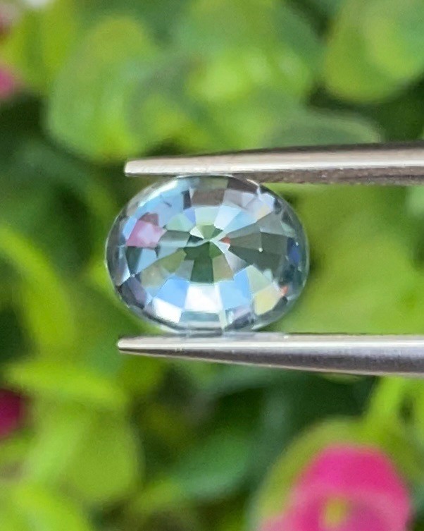 พลอย เพทาย (Zircon) 3.55 กะรัต (Cts.) พลอยแท้ อัญมณีมงคลประจําวันเกิด เครื่องประดับพลอย