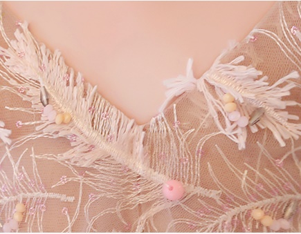 Pre-order ชุดราตรีเด็ก แขนกุด แต่งขนนกช่วงบน กระโปรงตาข่าย เชือกผูกหลัง น่ารักมาก