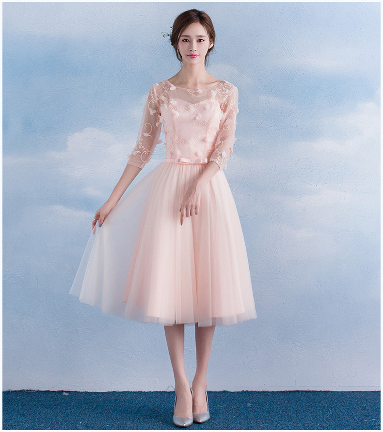 Pre-order ชุดราตรีสั้น ชุดเพื่อนเจ้าสาว ช่วงบนตกแต่งด้วยผ้าลูกไม้ คาดโบว์ที่เอว กระโปรงตาข่าย มีหลายแบบ สีชมพู (เชือกผูกหลัง)