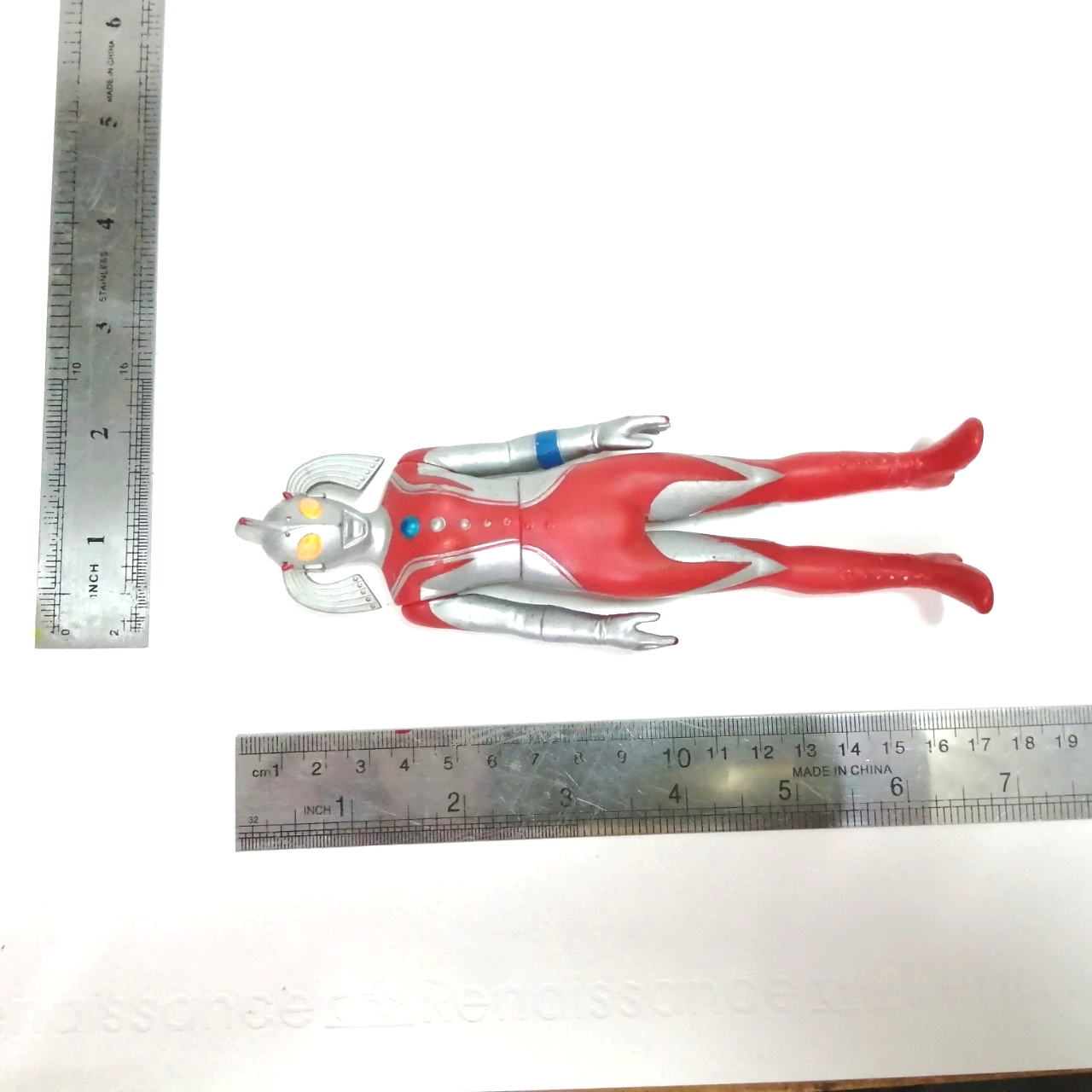 ซอฟ 6.5 นิ้ว เจ้าแม่อุลตร้า **มีรอยตามภาพ ขนาดตามรูปสภาพดีมีรอยบ้าง