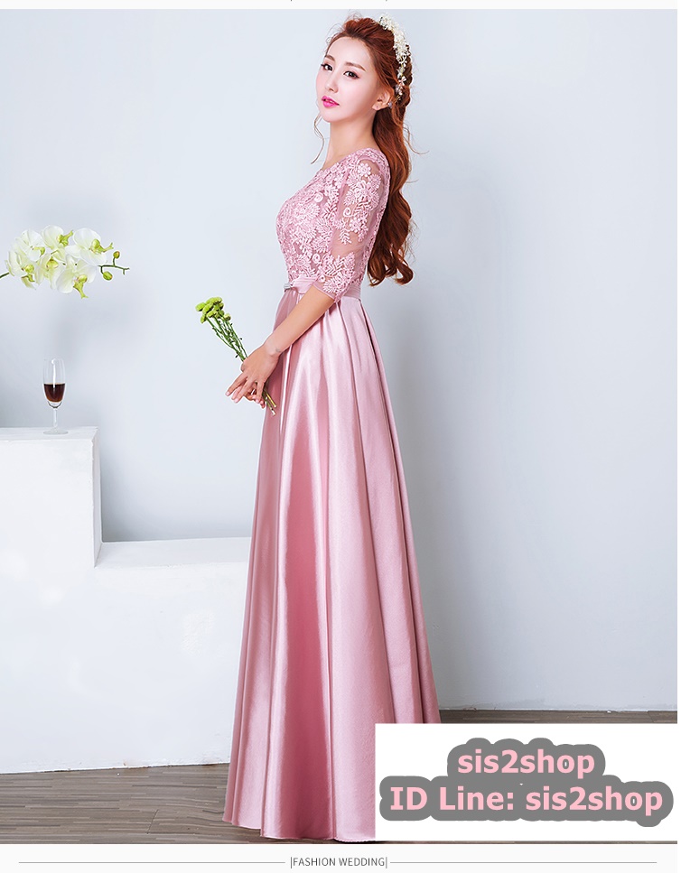 พร้อมส่ง ชุดราตรียาว แขนสามส่วน สีชมพู Nude อกแต่งลูกไม้ กรโปรงเนื้อผ้ามัน คาดเอวคริสตัล เพิ่มเข็มกลัดโบว์ช่วงหลัง