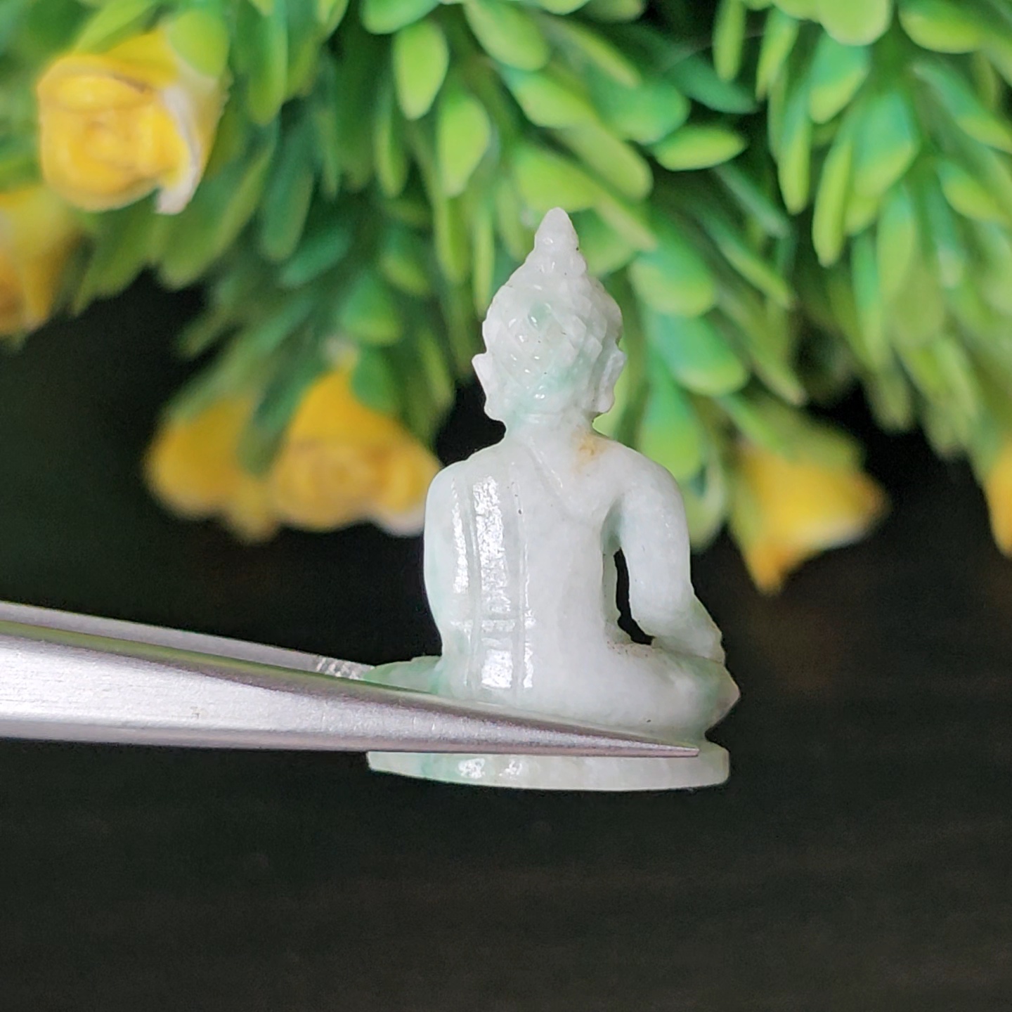 หยก แกะสลัก รูป พระ (Burmese jadeite) 16.25 กะรัต (cts.) หยก พม่า แท้