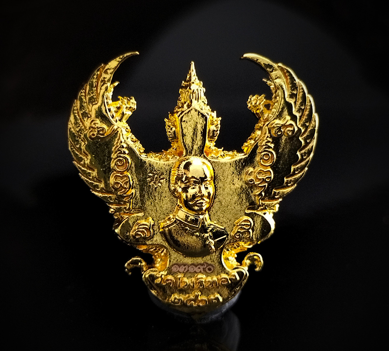 พญาครุฑ รุ่น รวยสุดสุด (ด้านหลัง ร.5) พุทธศิลป์รุ่นแรกแห่งวัดโพธิทองปี2563 โดย พระอาจารย์วราห์ ปุญญวโร