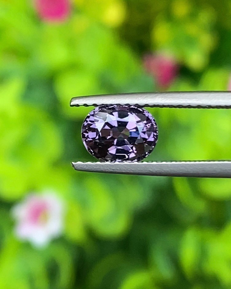 พลอย สปิเนล พม่า Spinel Myanmar 1.22 กะรัต (Cts.克拉) ดิบ Unheated 未加热的
