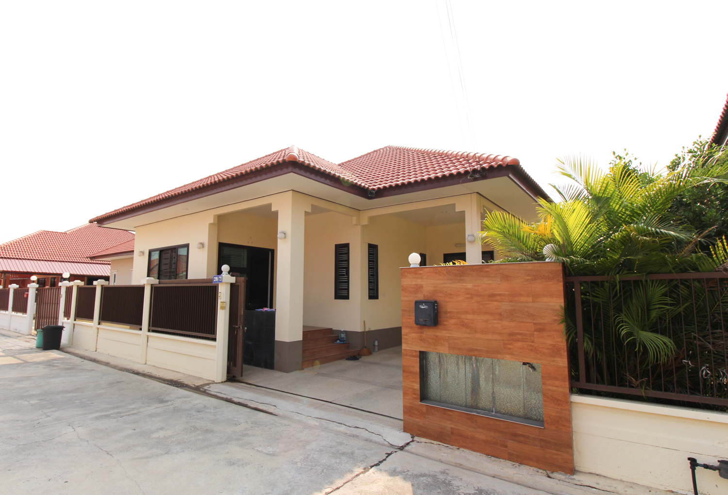 บ้านเดี่ยว 67 ตรว.พร้อมเฟอร์ฯใกล้โรบินสัน