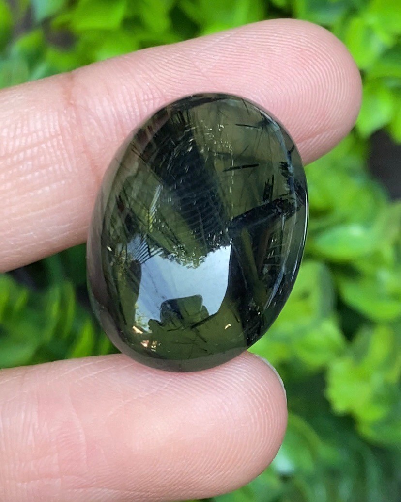 ไหมดำ พรีไนท์ Prehnite with Black tourmaline 30.0 กะรัต Cts. พลอยแท้ อัญมณีมงคลประจําวันเกิด เครื่องประดับพลอย