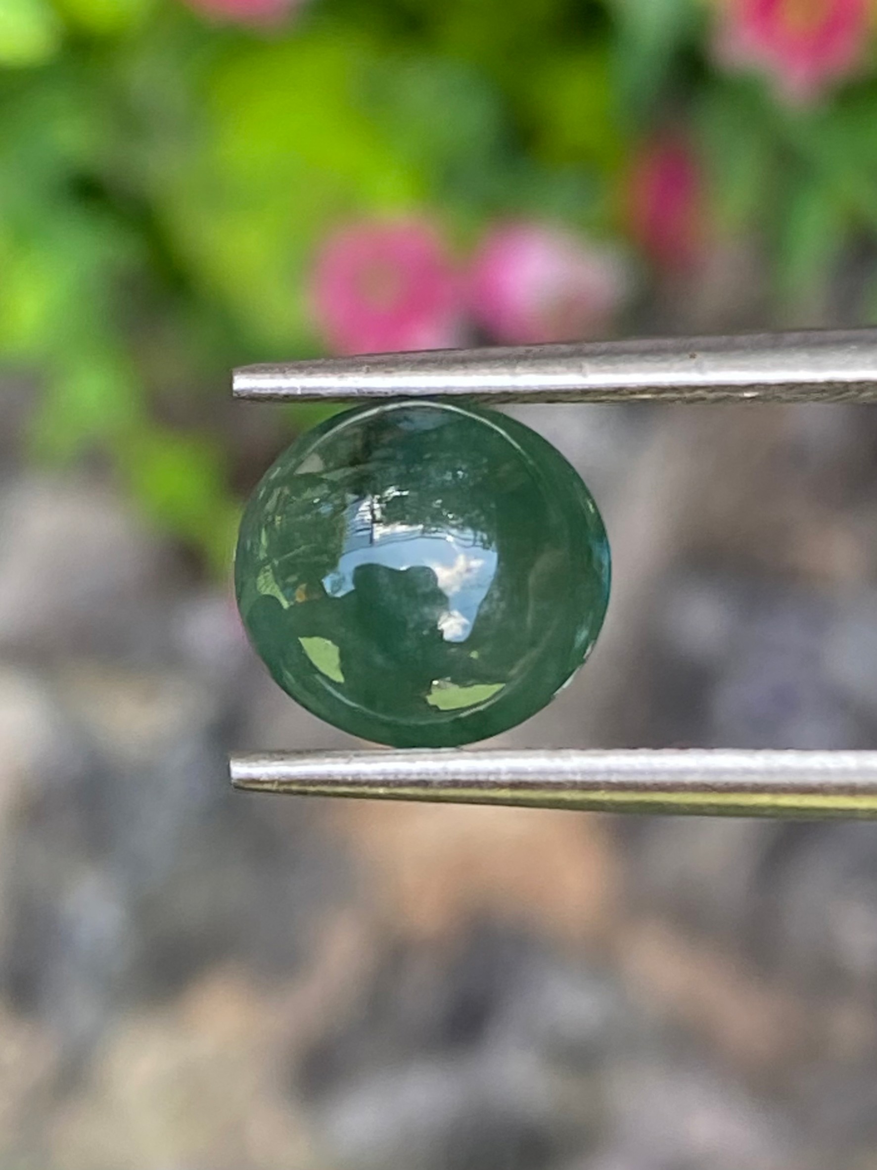 หยกพม่าเจียรนัย (Burmese jade ) 2.45 กะรัต หยกแท้ อัญมณีมงคลประจําวันเกิด เครื่องประดับหยก