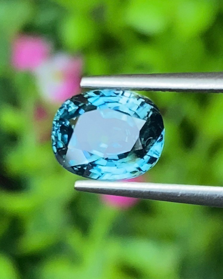 พลอย เพทาย (Zircon) 3.24 กะรัต (Cts.) พลอยแท้ อัญมณีมงคลประจําวันเกิด เครื่องประดับพลอย