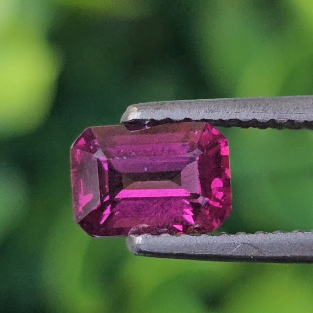 พลอย อุมบาไลต์ การ์เน็ต Umbalite Garnet 1.14 กะรัต (Cts.) ดิบ Unheated พลอยแท้ อัญมณีมงคลประจําวันเกิด เครื่องประดับพลอย