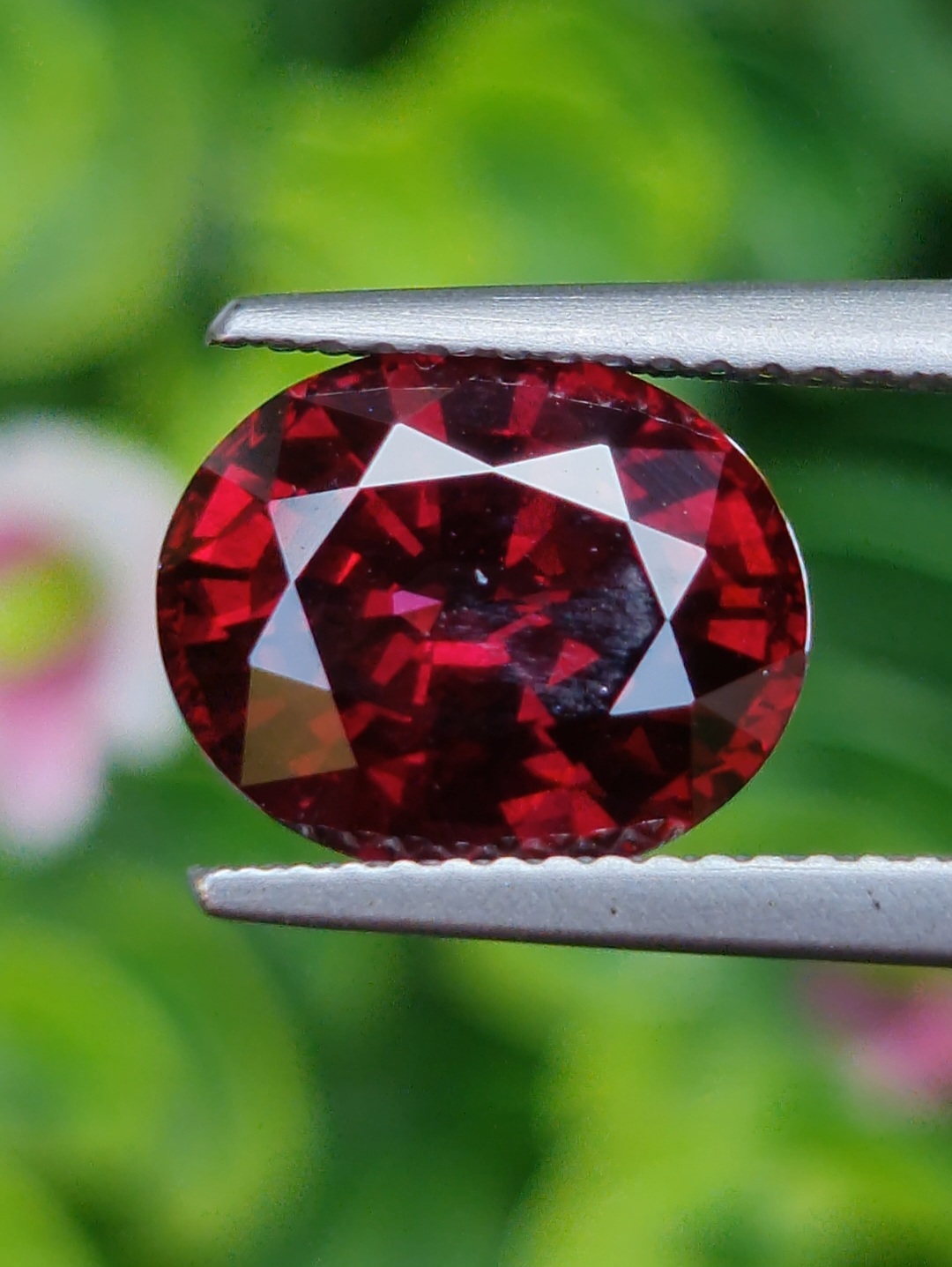 พลอย โรโดไลต์ กาเน็ท Rhodolite Garnet 4.90 กะรัต Cts.พลอยแท้ อัญมณีมงคลประจําวันเกิด เครื่องประดับพลอย
