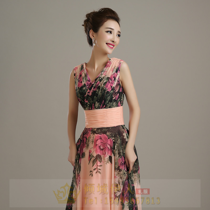 Pre-order ชุดราตรียาว แขนกุด พิมล์ลายดอกไม้ จับจีบ ผ้าคาดเอว เชือกผูกหลัง สีตามภาพ