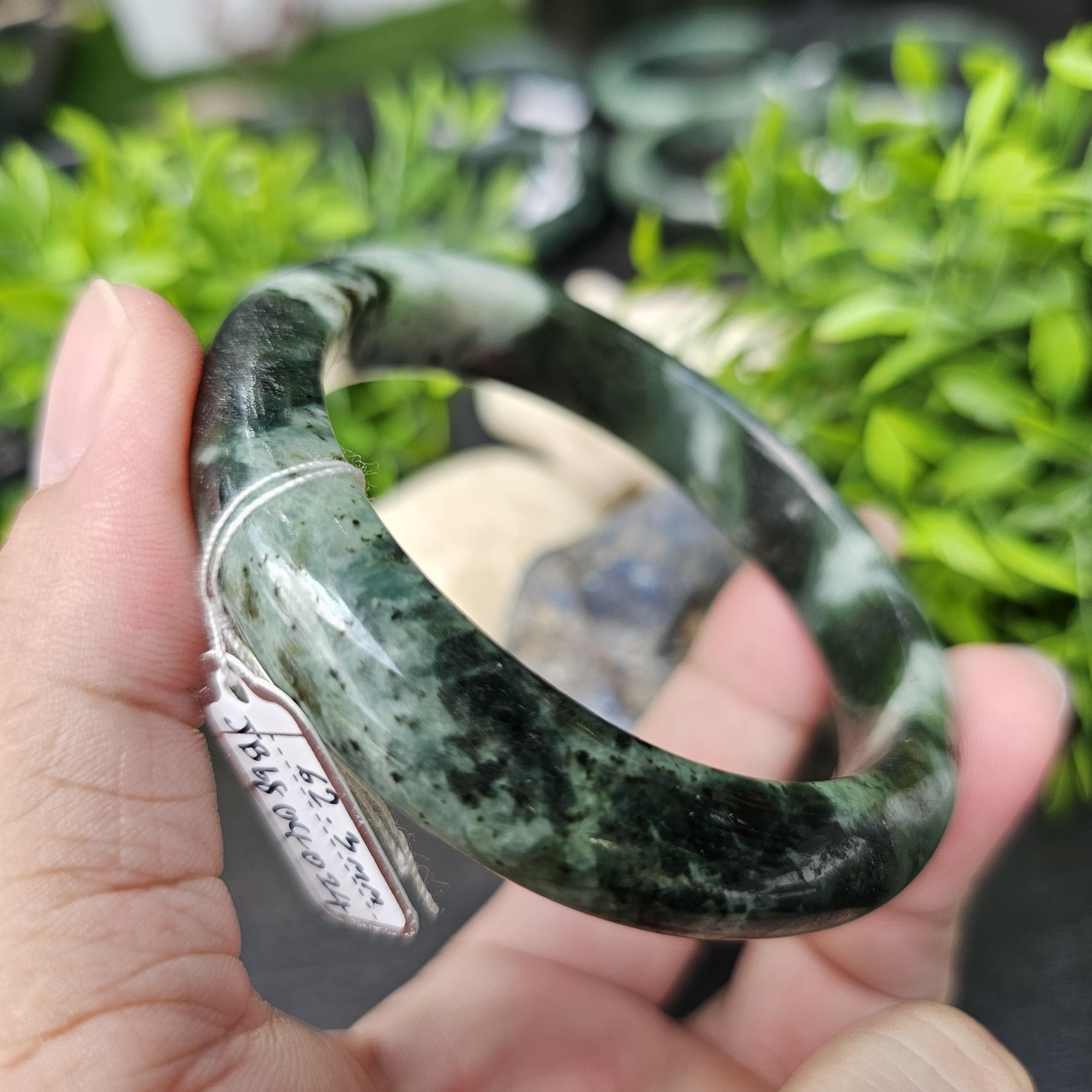 JB6804024 หยก พม่า แท้ Jade กำไลหยก 62.3 มม. (Jadeite bracelet) พม่า (Myanmar)