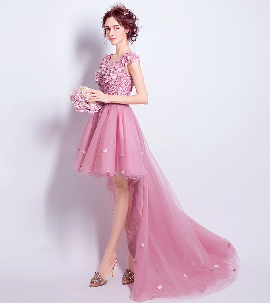 Pre-order ชุดแฟนซี ชุดเจ้าสาว ชุดราตรี สีชมพู แขนกุด ผ้าลูกไม้ แต่งดอกไม้ช่วงบน เชือกผูกหลัง