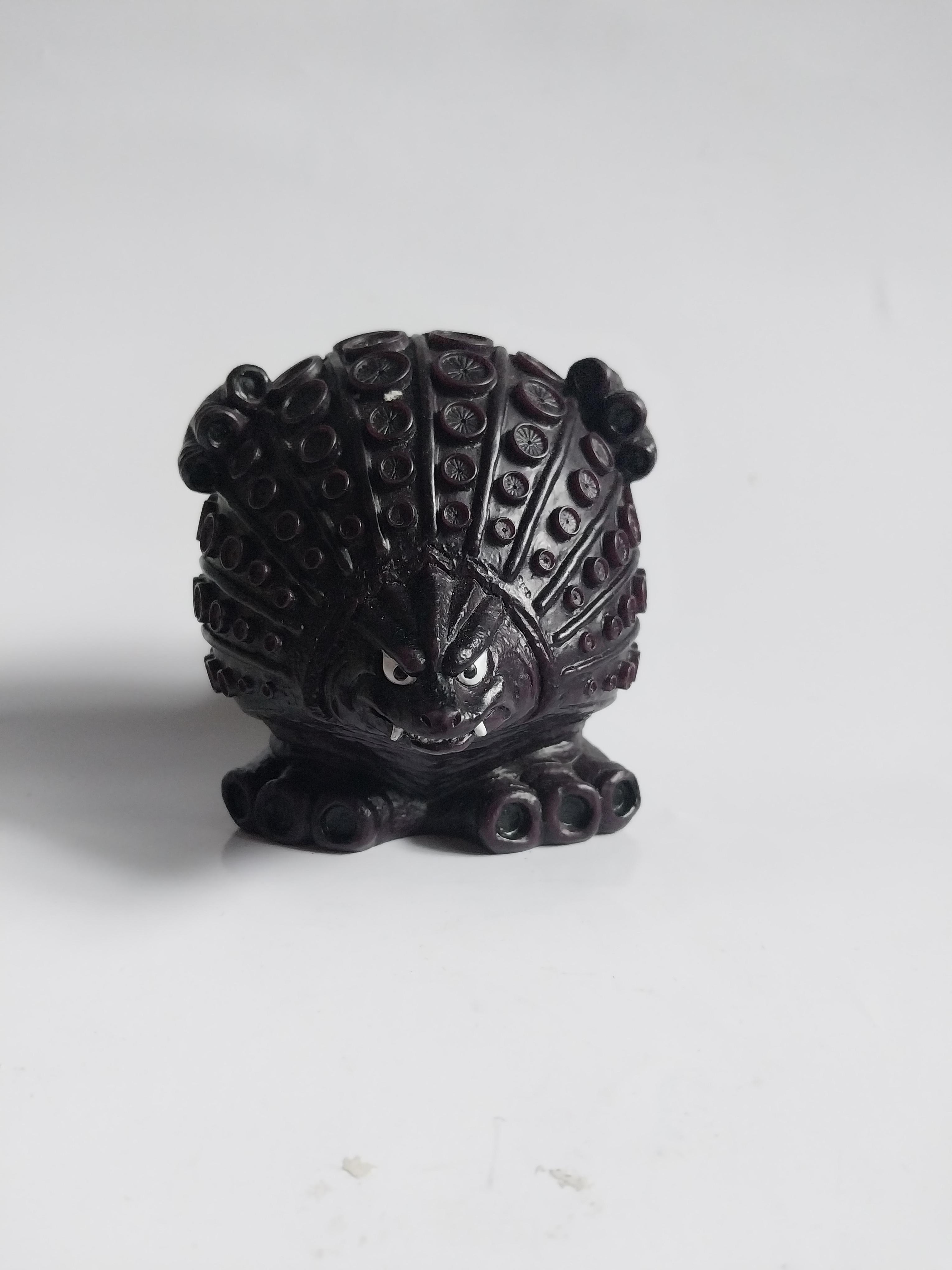 มีหลายภาพ กระปุกออมสิน **ไม่มีฝาก้น** ทัคคอง สัตว์ประหลาดจากอุลตร้าแมน