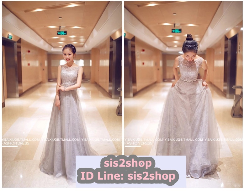 พร้อมเช่า ชุดราตรียาว แขนกุด สีเทา ลูกไม้ช่วงตัวสวยหรู แต่งเอวด้วยคริสตัล หางยาวดูหรูมาก (ซิปหลัง)