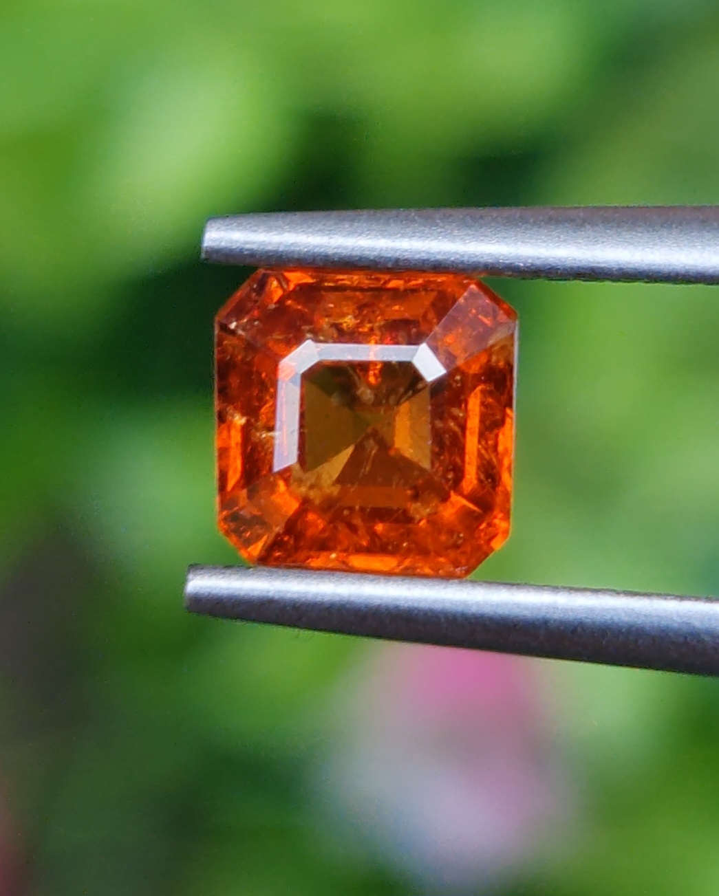 พลอย สเปสซาร์ไทต์ Spessartite Garnet 1.18 กะรัต Cts. พลอยแท้ อัญมณีมงคลประจําวันเกิด เครื่องประดับพลอย