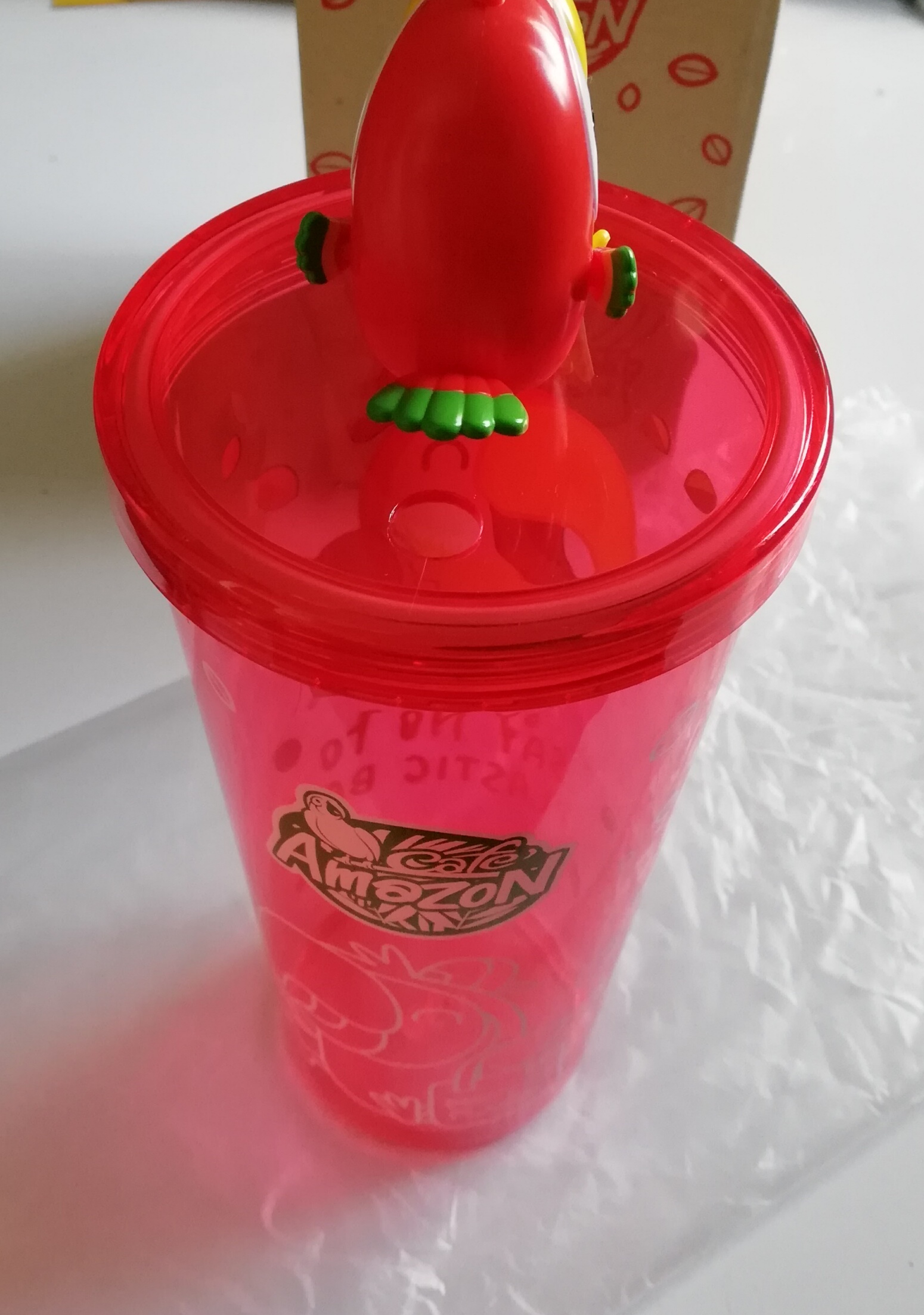 แก้วน้ำพร้อมท๊อปเปอร์ ของสะสมจาก cafe amazon พร้อม ท๊อปเปอร์ มาสคอต ประจำร้าน สภาพใหม่ ยังไม่แกะ พร้อมกล่อง