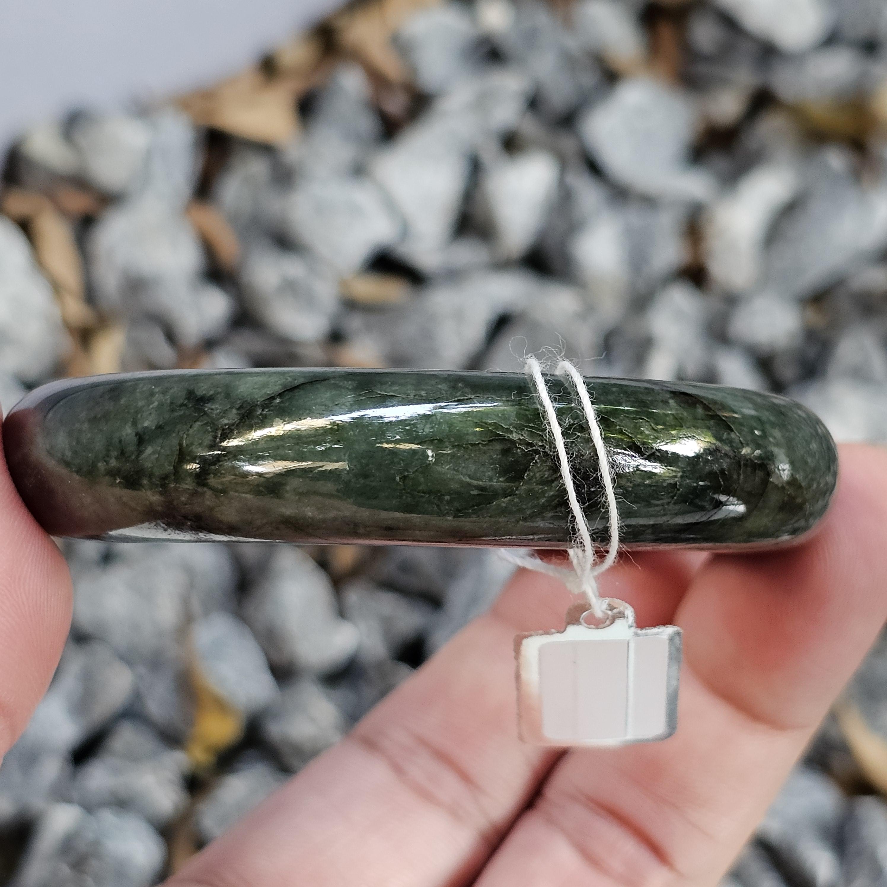 JB6804101 หยก พม่า แท้ Jade กำไลหยก 60.0 มม. (Jadeite bracelet) พม่า (Myanmar)