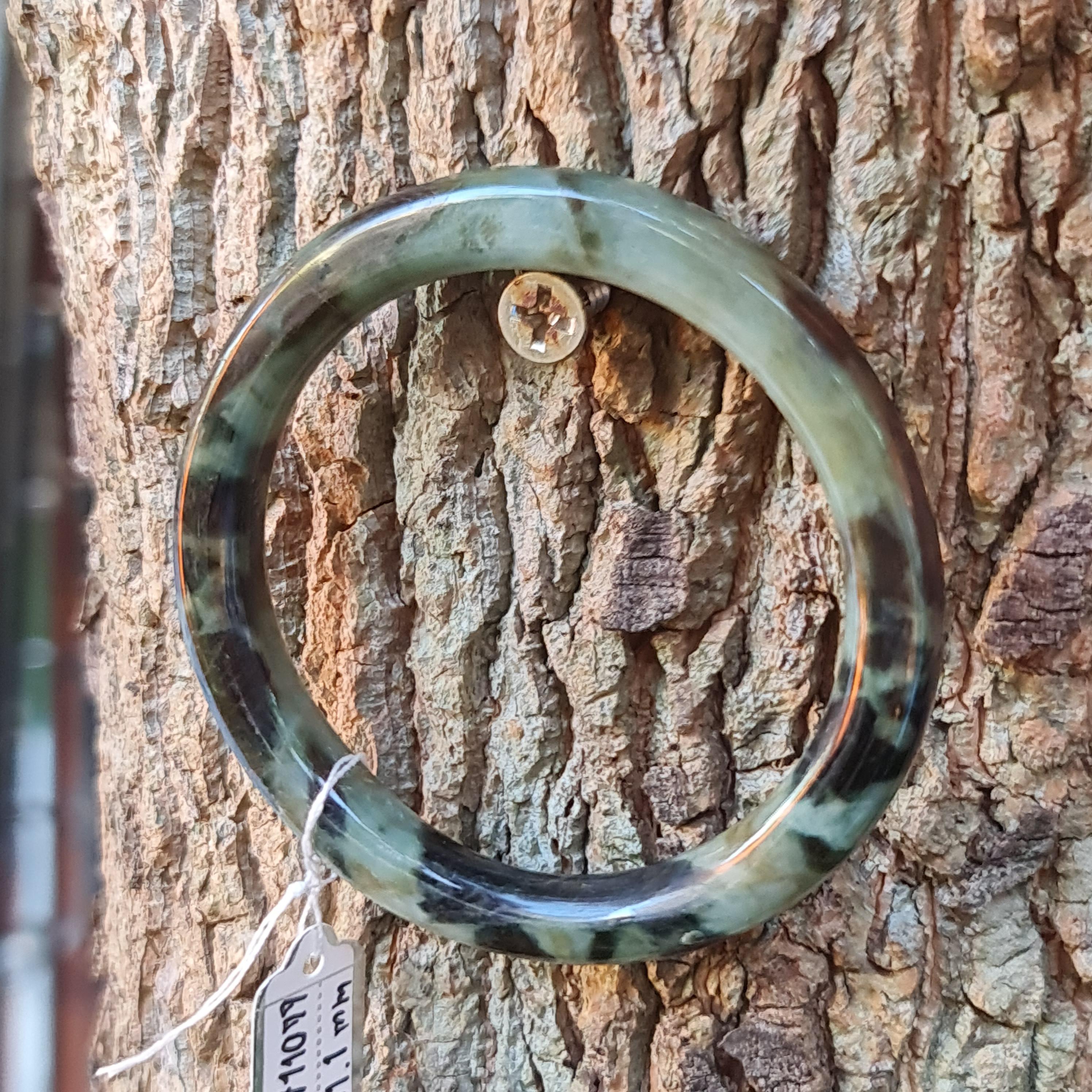 JB6711077 หยก พม่า แท้ Jade กำไลหยก 51.1 มม. (Jadeite bracelet) พม่า (Myanmar)