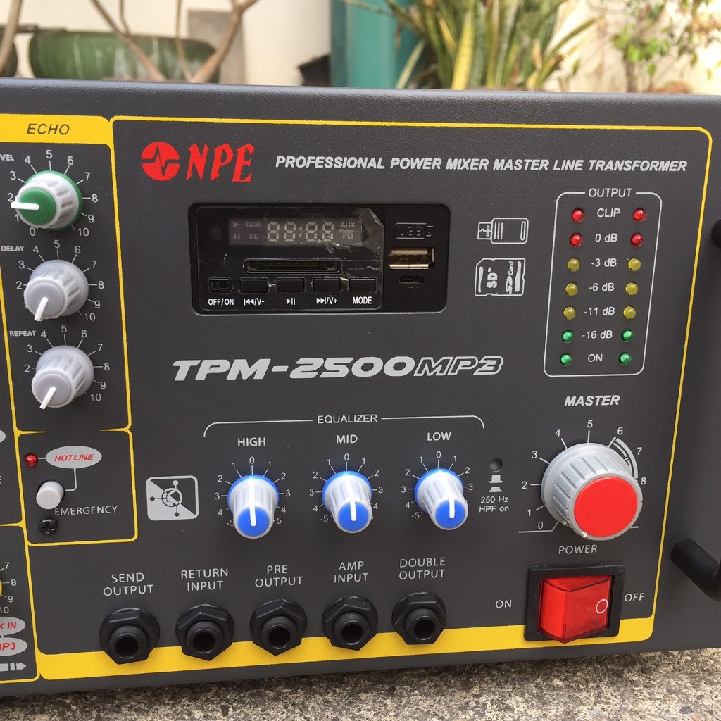 NPE TPM-2500MP3 AC/DC POWERMIXER+LINE