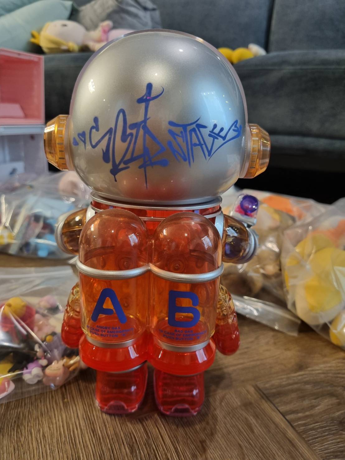 Pop Mart MEGA Collection 400% Space Molly Planet Series ไม่มีกล่อง ไม่มีการ์ด