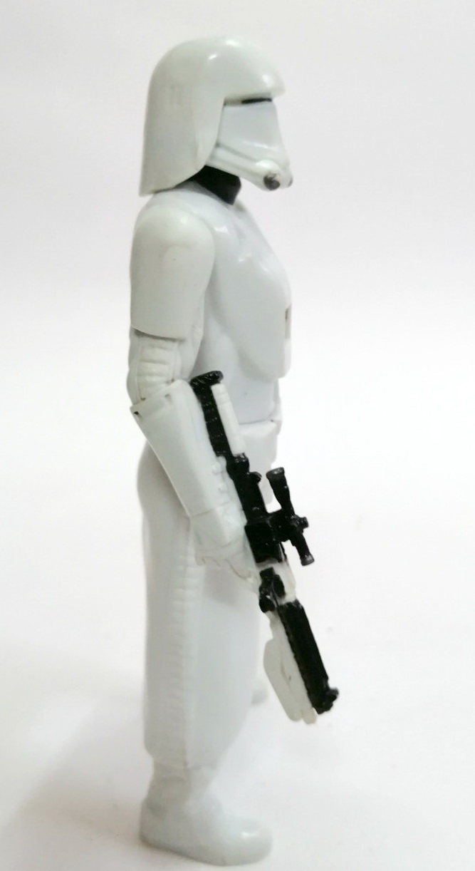 แอคชั่นฟิกเกอร์ ขนาด 6 นิ้ว สโนว์ทรูปเปอร์ จาก สตาร์วอส์ ep.7 ขยับแขน และเอวได้ งาน เคนเนอร์ เวียดนาม ขายตามสภาพ
