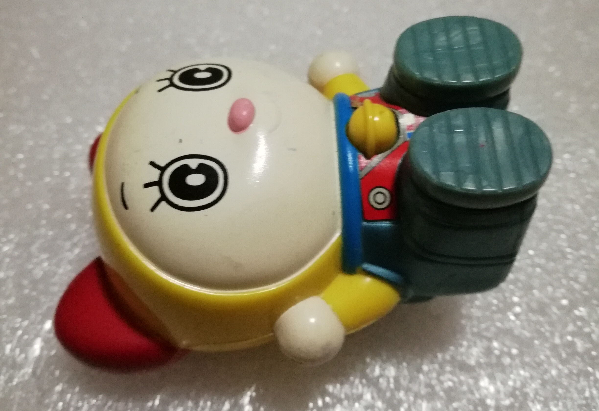 ของสะสม โดเรมี่ใส่ชุดอวกาศ Dorami ของสะสมจาก แมคโดนัลด์ปี 2009 **มีสวิชท์ แต่ไม่เช็คระบย