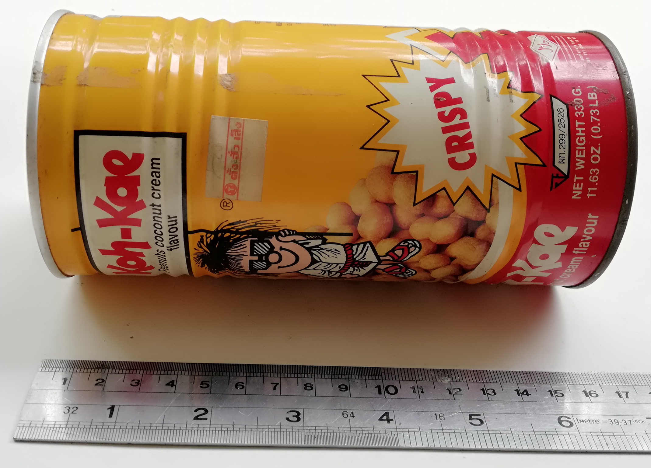 ของสะสม กล่องสังกะสี (กล่องโลหะ) กระป๋องโก๋แก่รสกะทิ กระป๋องทรงกระบอกสีเหลืองแดง เส้นผ่าศุนย์กลางประมาณ 3" ความสูงประมาณ 7"