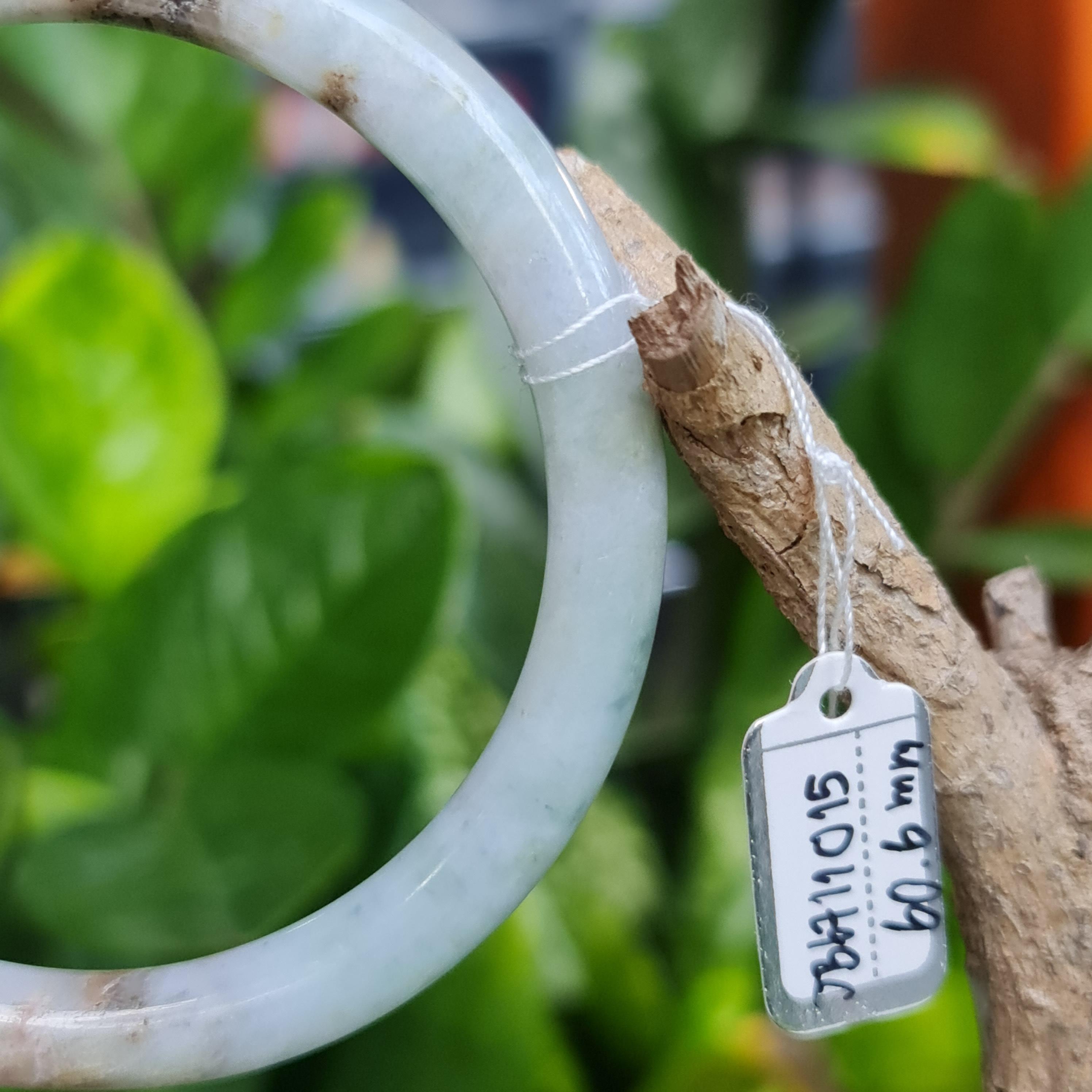 JB6711015 หยก พม่า แท้ Jade กำไลหยก 60.6 มม. (Jadeite bracelet) พม่า (Myanmar)