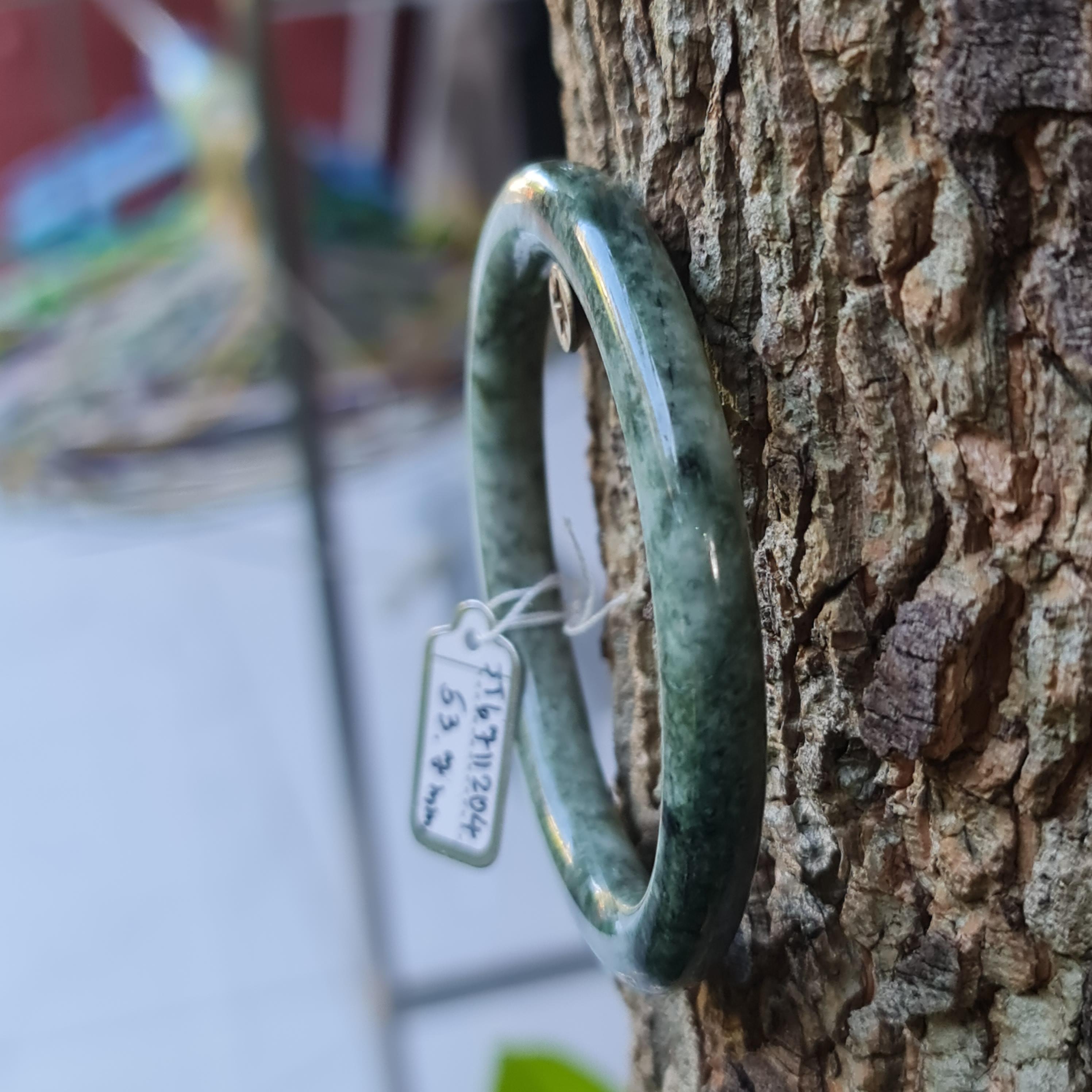 JT6711204 หยก พม่า แท้ Jade กำไลหยก 53.7 มม. (Jadeite bracelet) พม่า (Myanmar)