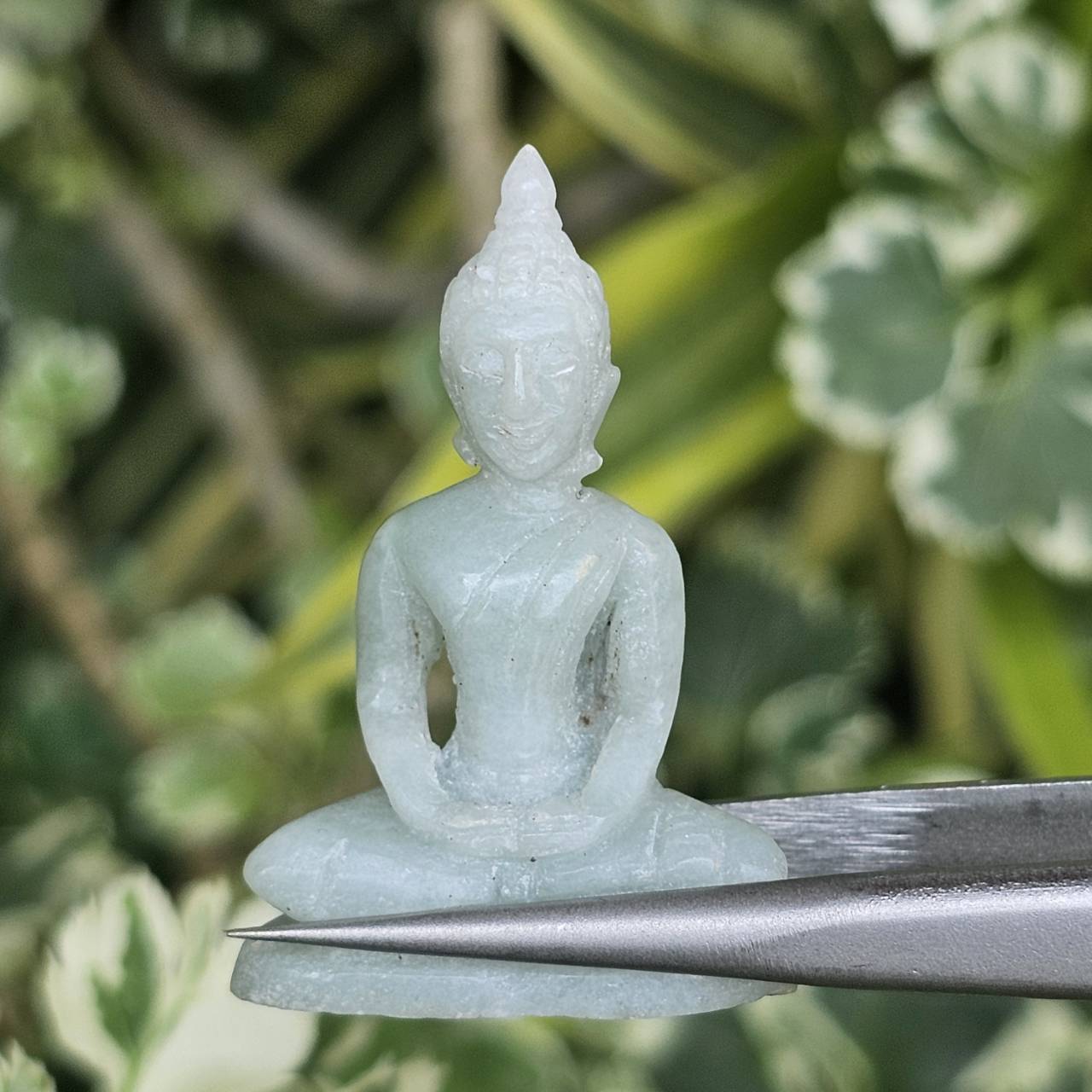 หยก แกะสลัก รูป พระ (Burmese jadeite) 28.45 กะรัต (cts.) หยก พม่า แท้