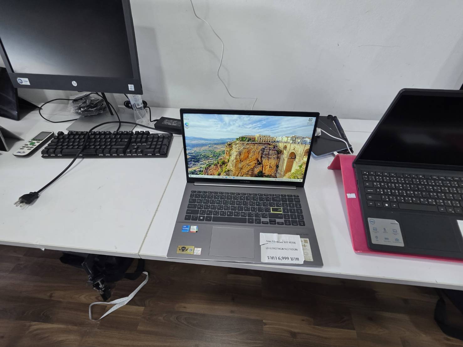 Asus Vivobook S15 S533E(i5-1135G7/8GB/M.2 512GB)+Adapter ( i5-1145G7/16GB/M.2 512GB) มีรอยตามการใช้งาน จอมีไบท์ เล็กน้อย