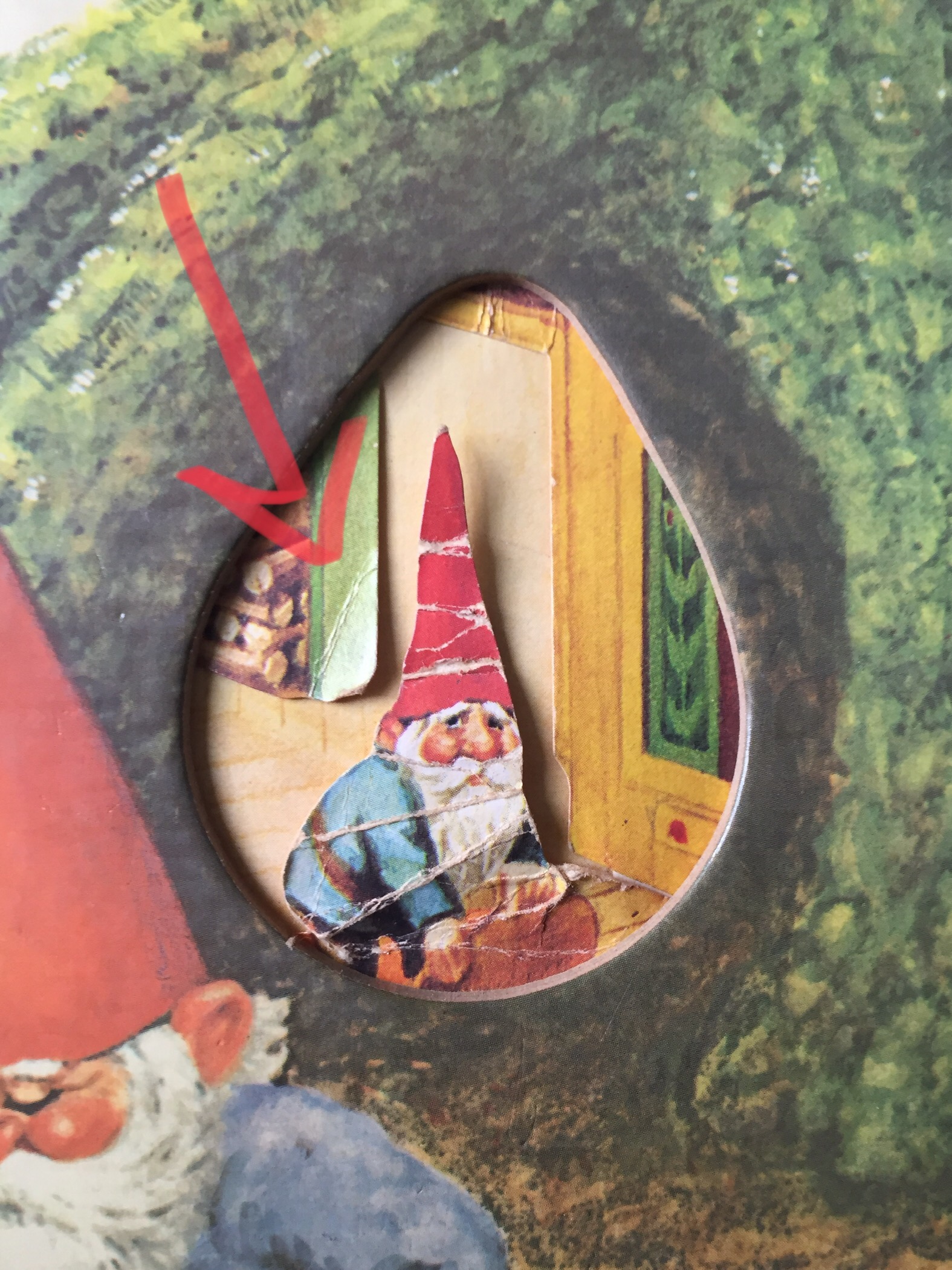 หนังสือภาพเก่าปกแข็ง ฉบับภาษาอังกฤษ pop up Book of Gnomes ** มีตำหนิ โปรดตรวจสอบทุกภาพ,Art Director: Chuck Murphy Designer : John stresan Paper Engineer : Tor Lokvig Handwriting: Diane Kosowski @1979 Harry N.Abrams,Ine. Adapted from GNOMES by Rien Poortvl
