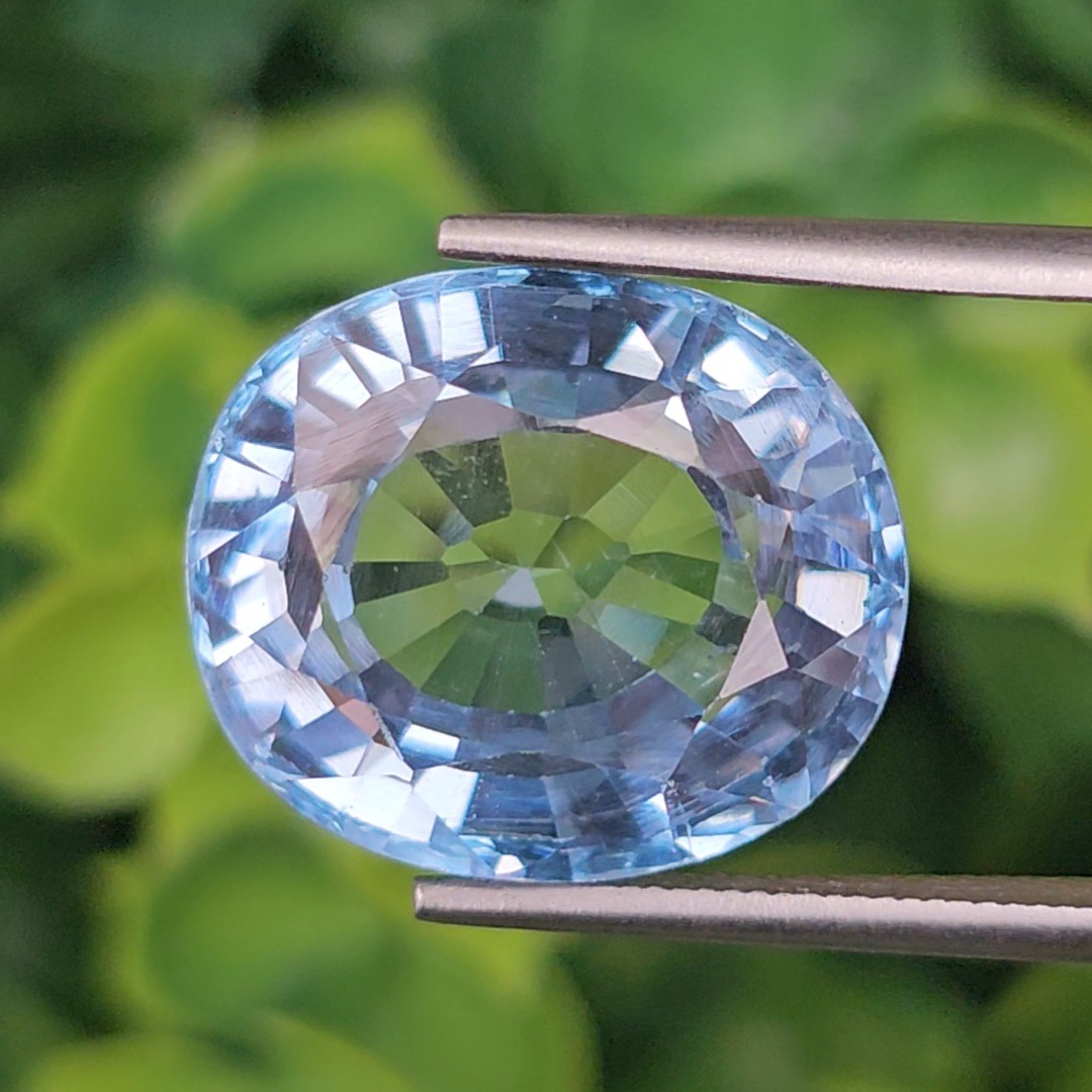 พลอย บลู โทแพซ (Blue Topaz) 17.00 กะรัต (Cts.) พลอยแท้ อัญมณีมงคลประจําวันเกิด เครื่องประดับพลอย