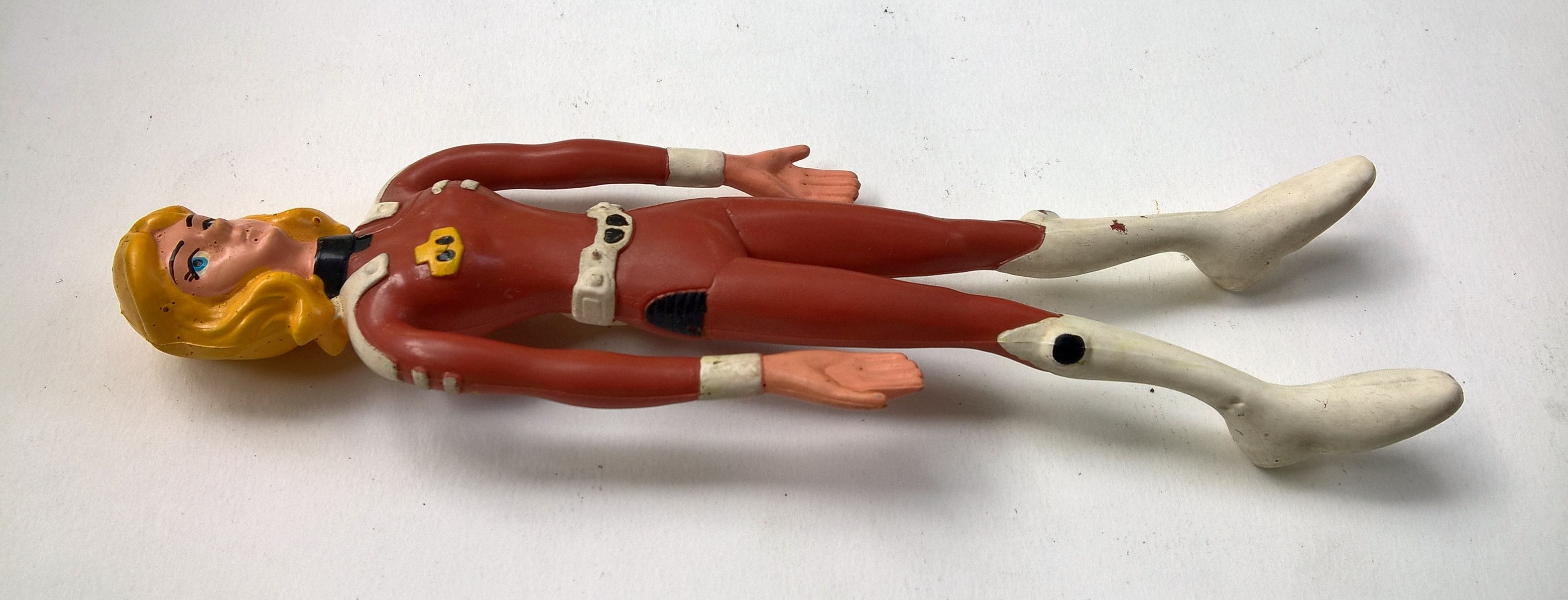 ของสะสม ตุ๊กตายางดัด ชุด กัปตันฟิวเจอร์ 2 ตัว :กับตันฟิวเจอร์ (captain Future) และ โจน เรนเดล (Joan Randall) ขนาตามภาพ