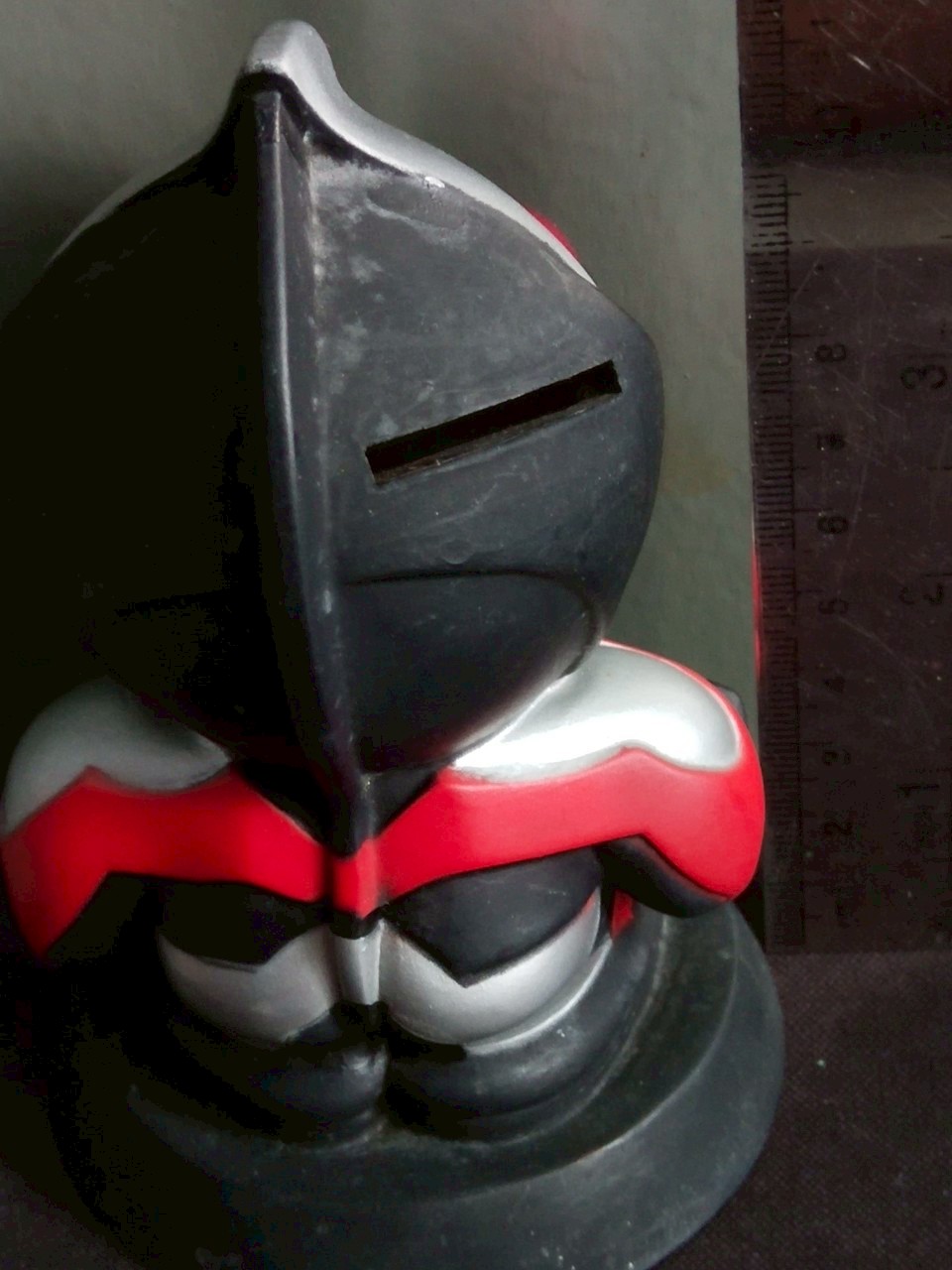 มีหลายภาพ ขนาดประมาณ 5 นิ้ว กระปุกออมสินดาร์คอุลตร้า Apext Dark Ultra **ไม่มีฝาปิดก้น