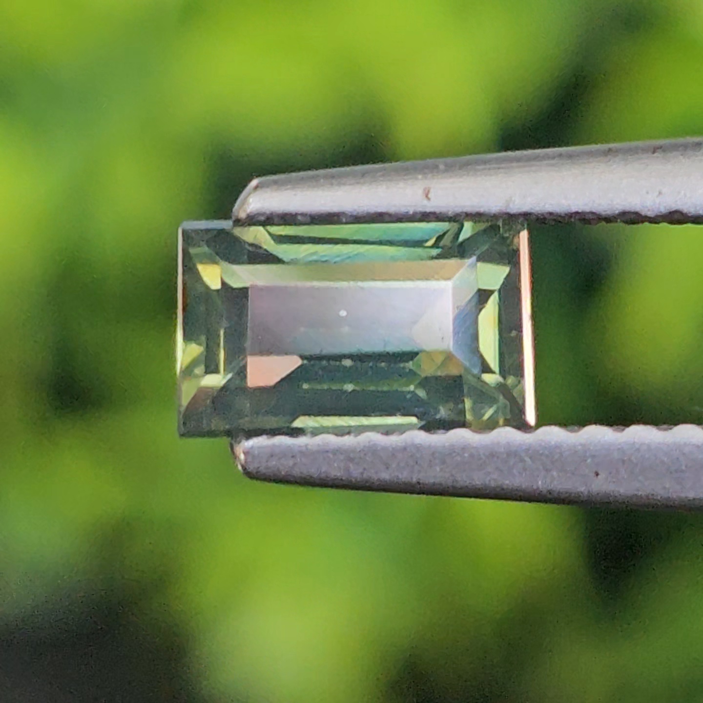 พลอย เพทาย Natural Zircon 1.23 กะรัต (Cts.) ดิบ พลอยแท้อัญมณีมงคล ประจําวันเกิด เครื่องประดับพลอย