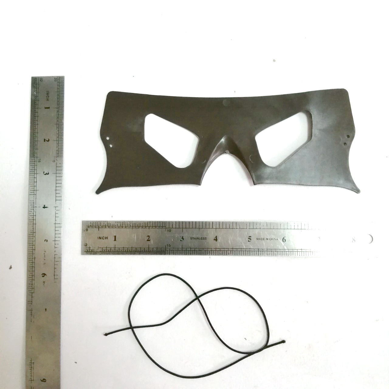 ของเล่นจากละครหน้ากาก ตะพดโลกันต์ เป็นพลาสติกฉีดเข้ารูป เหมือนในละครหายากแล้ว