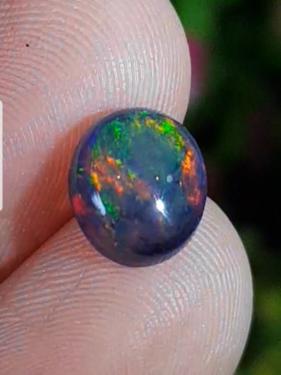 พลอย แบล็ก โอปอล Black Opal 1.24 กะรัต (Cts.) พลอยแท้ อัญมณีมงคลประจําวันเกิด เครื่องประดับพลอย