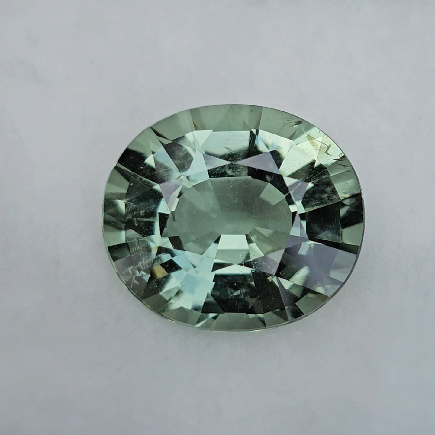 พลอย กรีน ทัวร์มารีน (Green Tourmaline) 11.72 กะรัต (Cts.) อัญมณีมงคลประจําวันเกิด เครื่องประดับพลอย