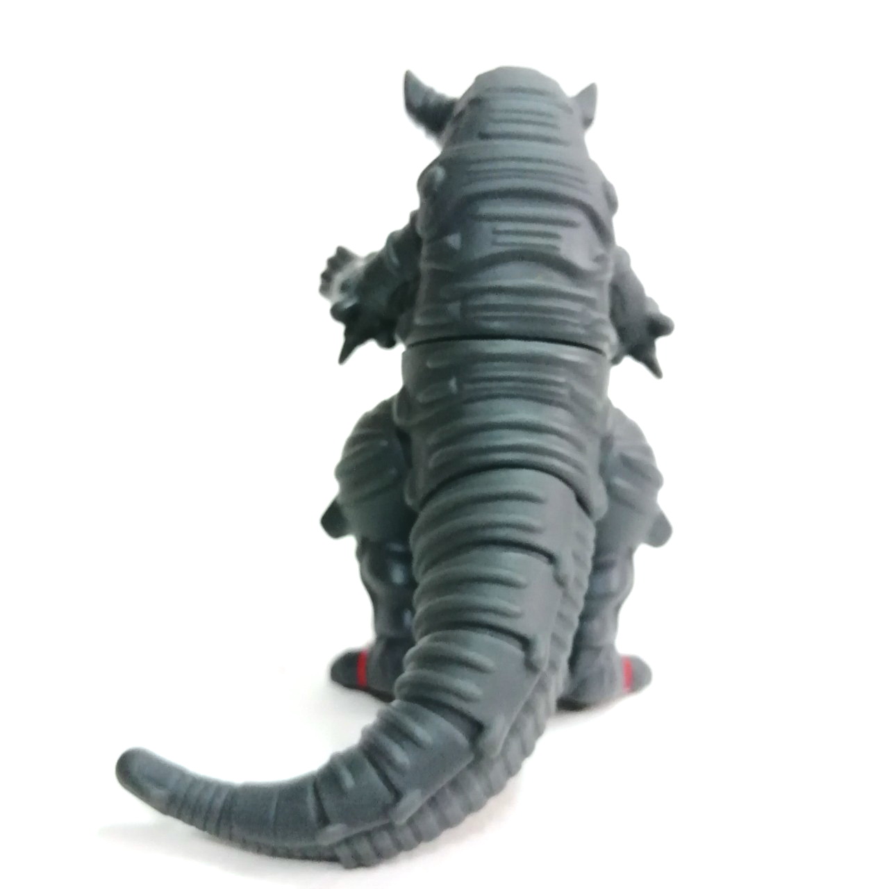 ซอฟ 4 นิ้ว exโกโมร่า จากภาค อุลตร้าแกแลคซี่ สภาพดี มีรอยบ้าง