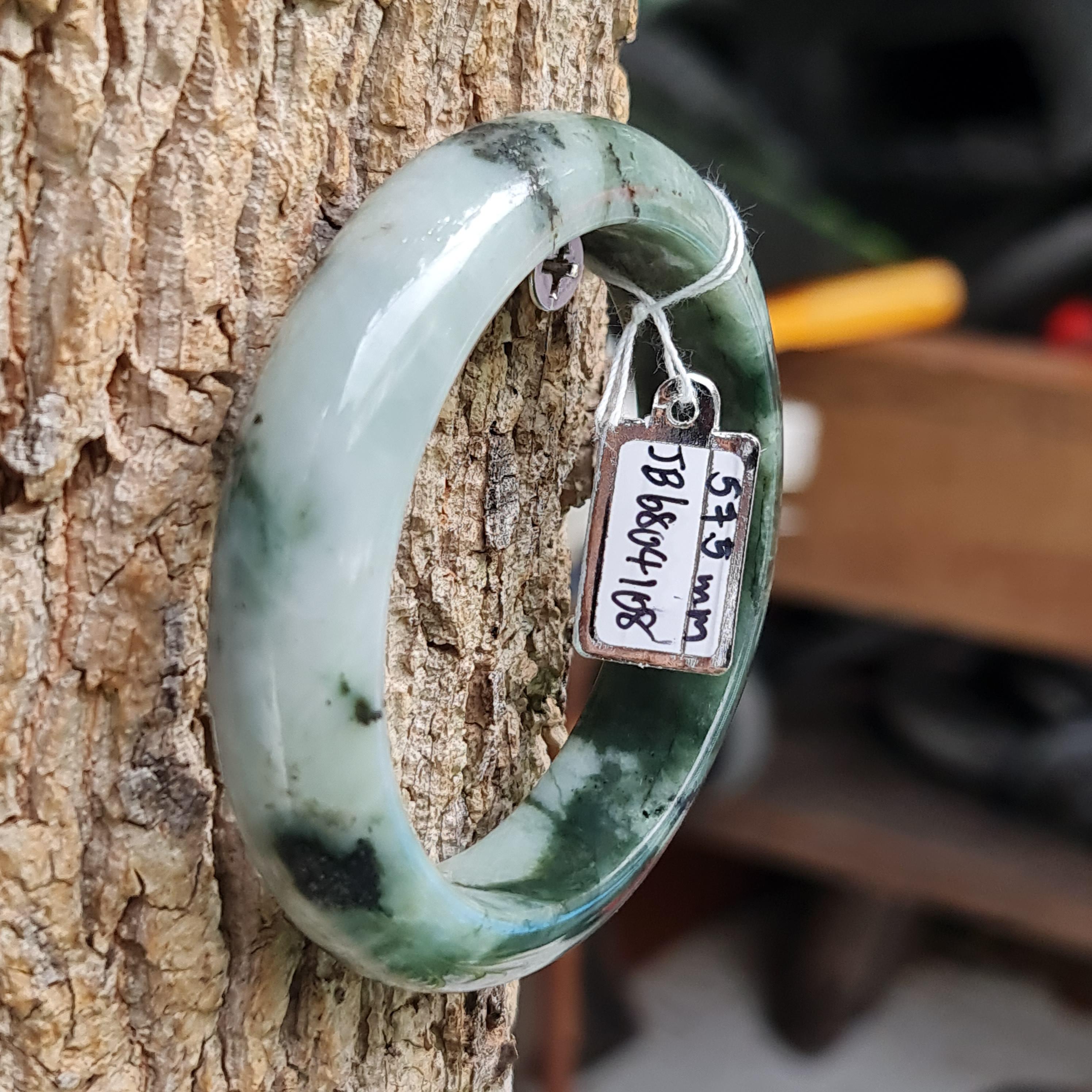 JB6804108 หยก พม่า แท้ Jade กำไลหยก 57.5 มม. (Jadeite bracelet) พม่า (Myanmar)